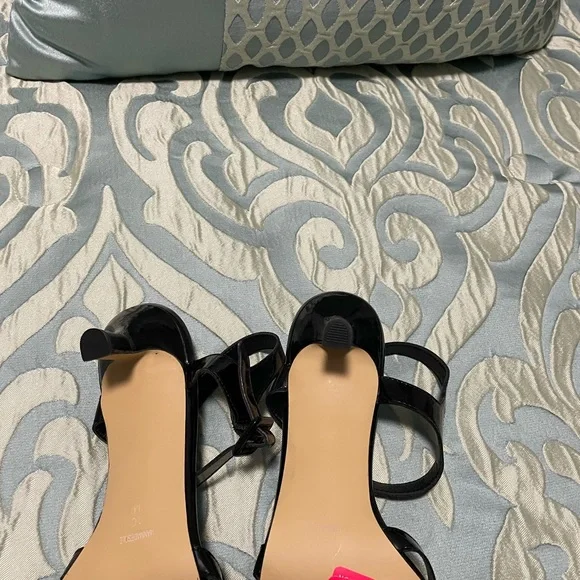 Van eli Black Patton shoes NWT - Picture 5 of 7